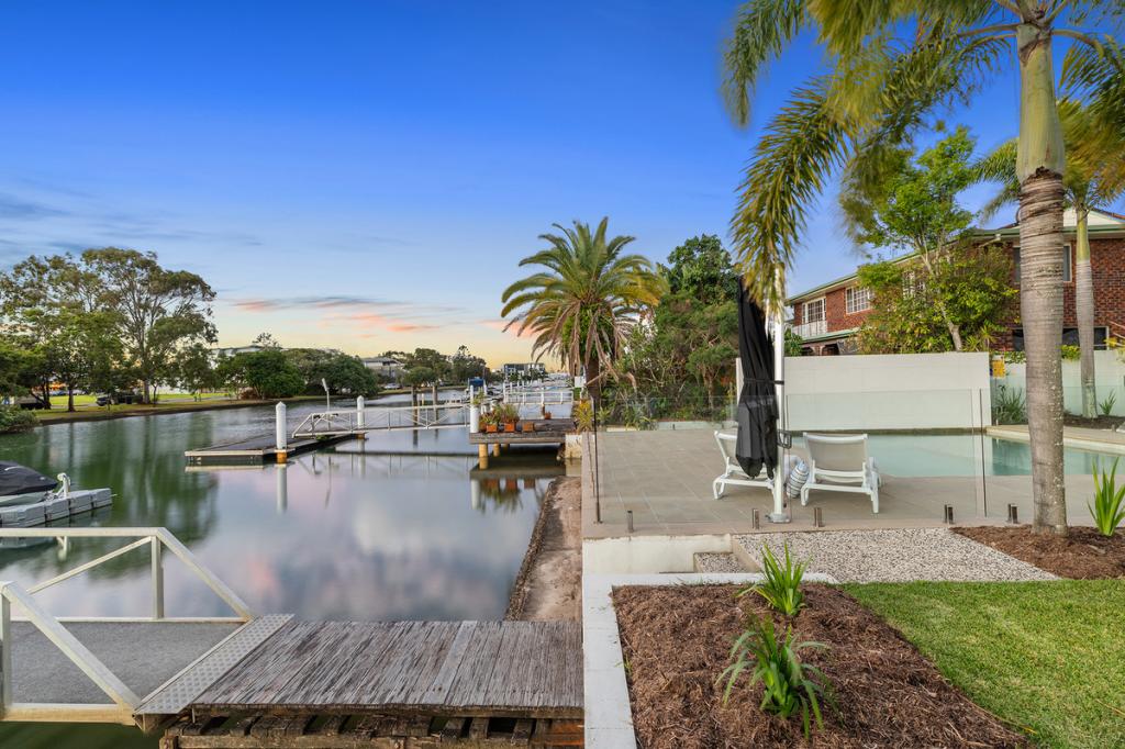 9 Culbara St, Mooloolaba, QLD 4557