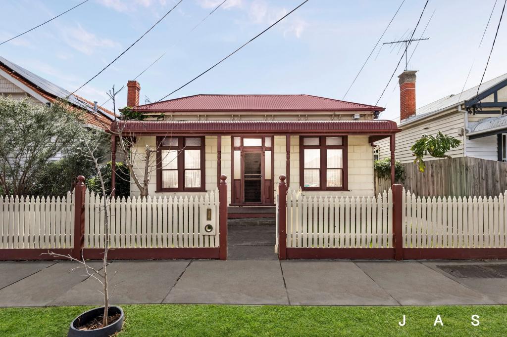 16 Browning St, Seddon, VIC 3011