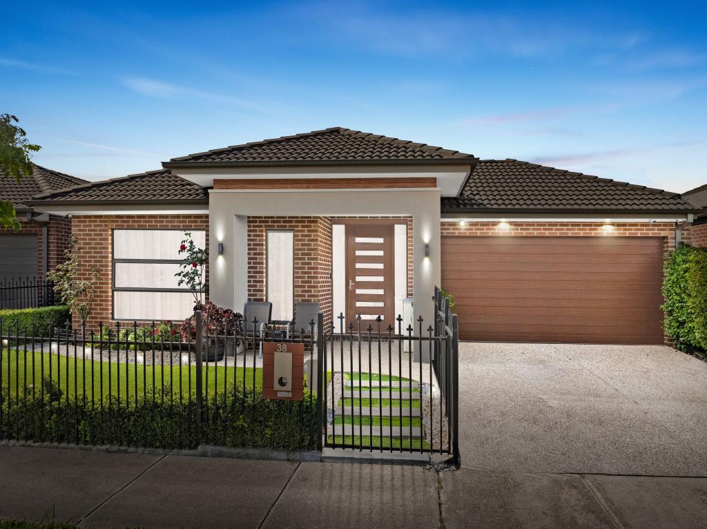 38 Williamsbrook Ave, Doreen, VIC 3754