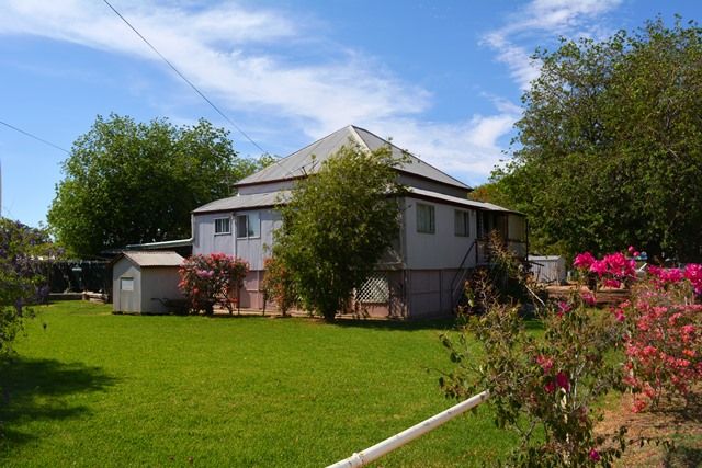 62 Thistle St, Blackall, QLD 4472