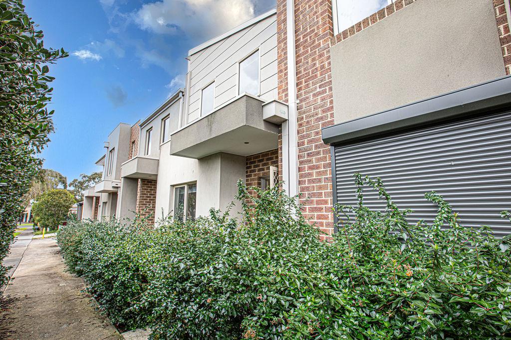 17/1 Hyde Park Ave, Craigieburn, VIC 3064