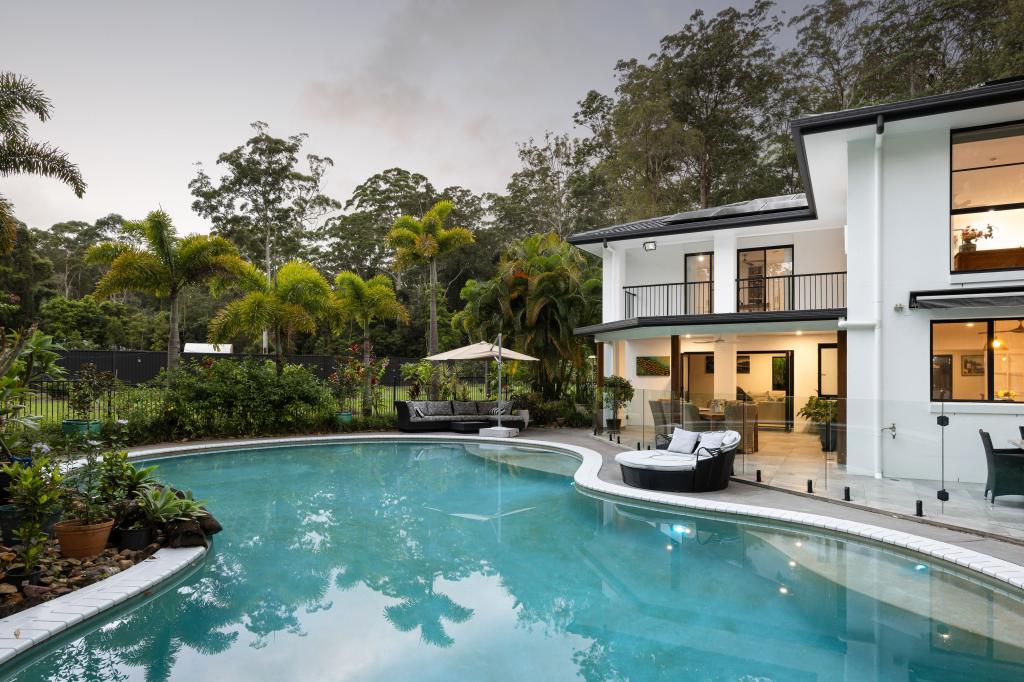 6 Sawreys Rd, Forest Glen, QLD 4556