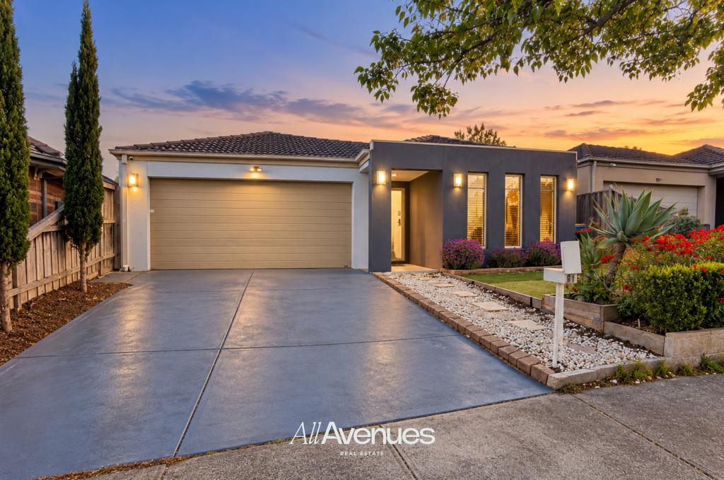 31 Penshurst Way, Cranbourne North, VIC 3977