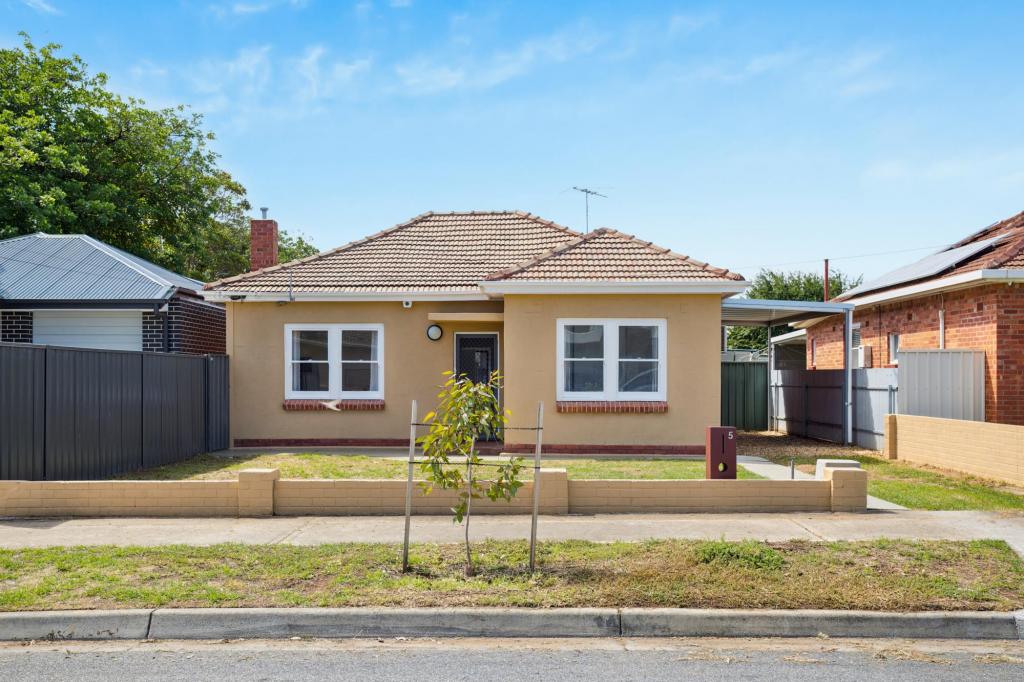 5 Fourth Ave, Seaton, SA 5023