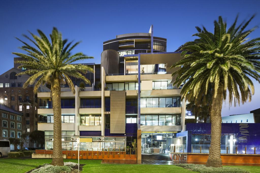 22/2 Esplanade West, Port Melbourne, VIC 3207