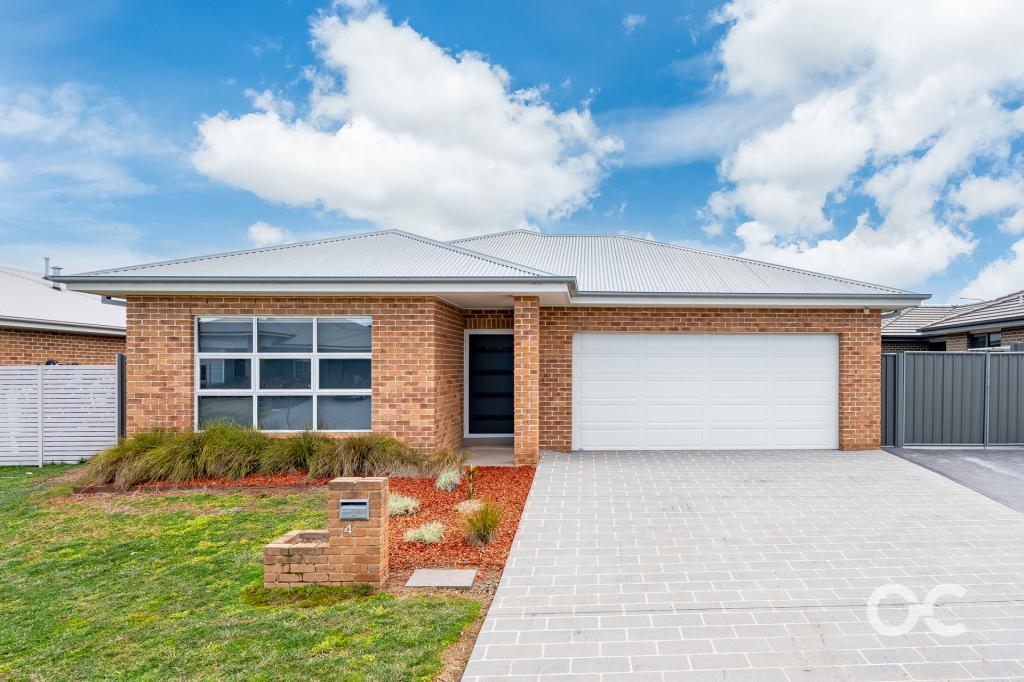 4 BLUEBELL WAY, ORANGE, NSW 2800