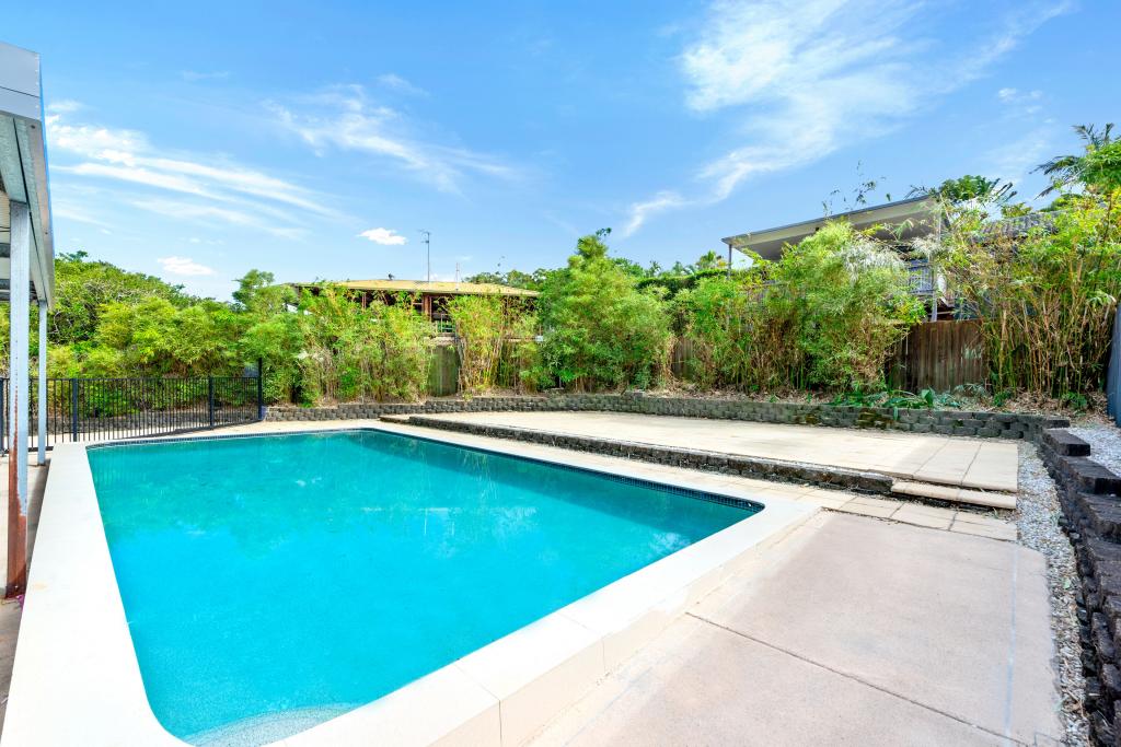 359 Ashmore Rd, Ashmore, QLD 4214