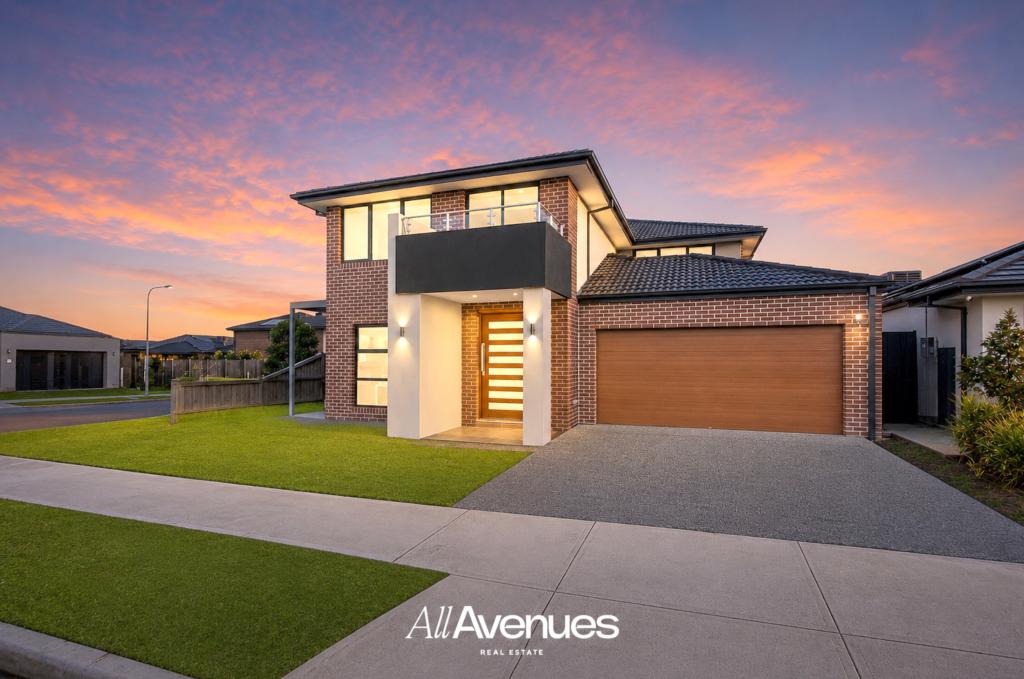 1 Chianina Lane, Clyde North, VIC 3978