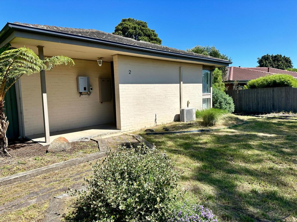 2 Whitestone Ct, Endeavour Hills, VIC 3802