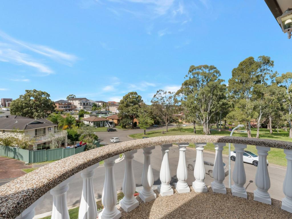 1 Gawler Pl, Bossley Park, NSW 2176