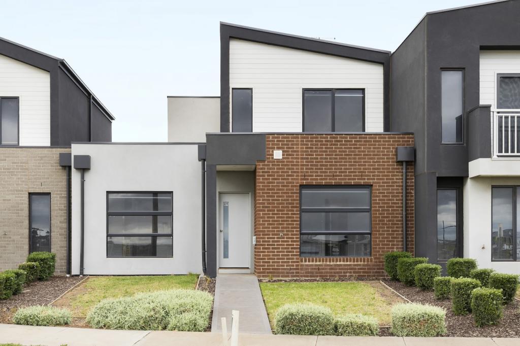 89 NORMANBY BVD, DEANSIDE, VIC 3336