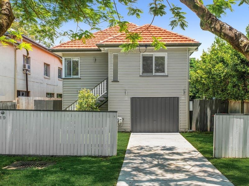 19 Hamilton Ave, Hendra, QLD 4011