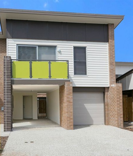 2/20 SCENIC RD, REDBANK PLAINS, QLD 4301