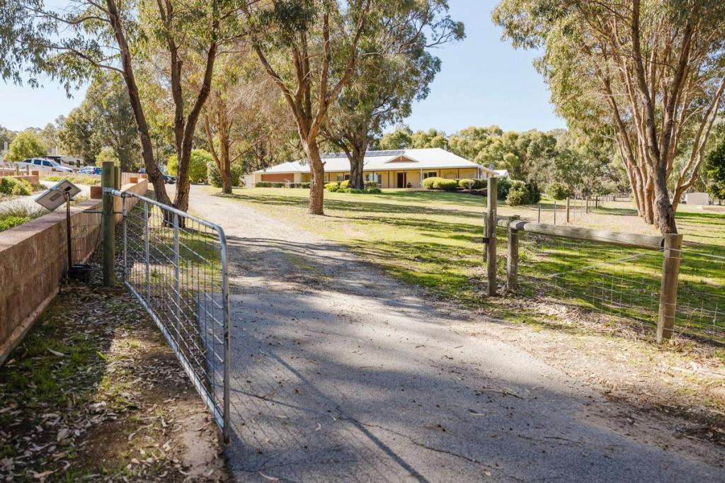 19 Cinnamon Mndr, Two Rocks, WA 6037