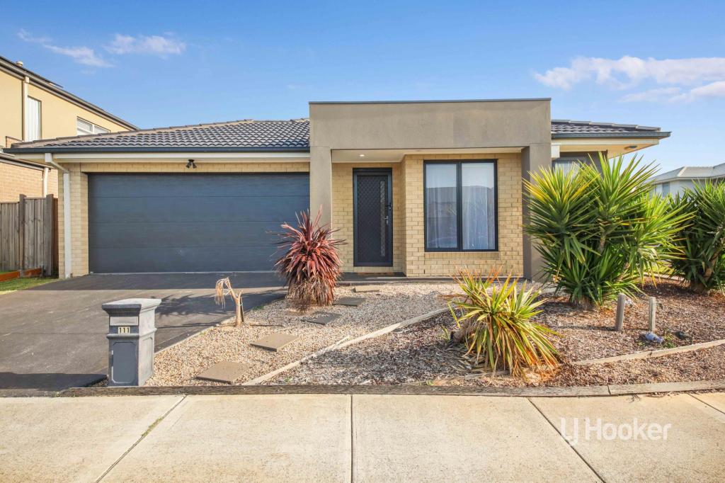 111 BENSONHURST PDE, POINT COOK, VIC 3030