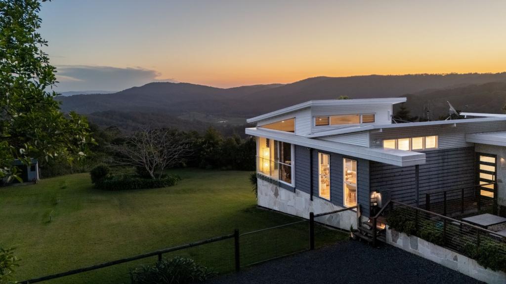 72 Mccarthy Shute Rd, Maleny, QLD 4552