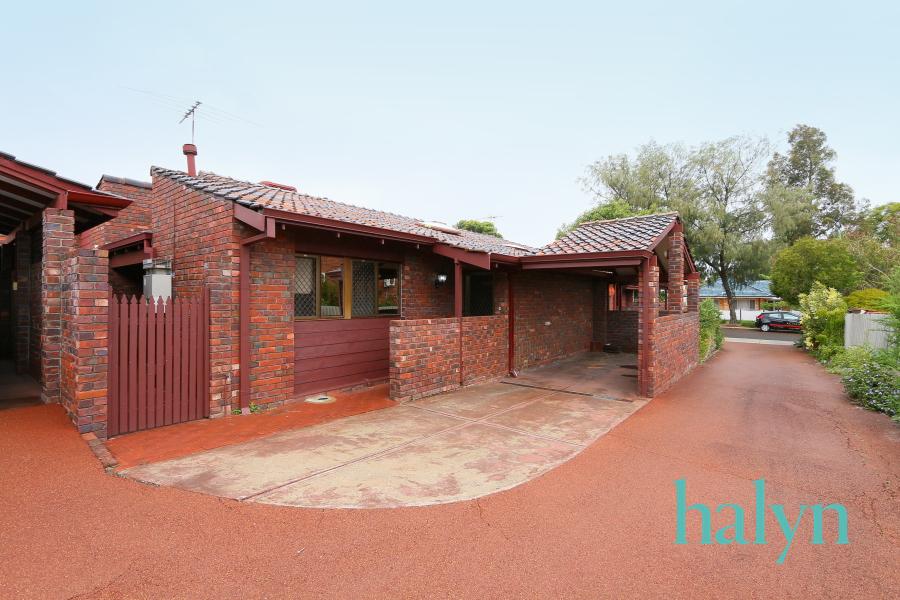 2/34 Henley St, Como, WA 6152
