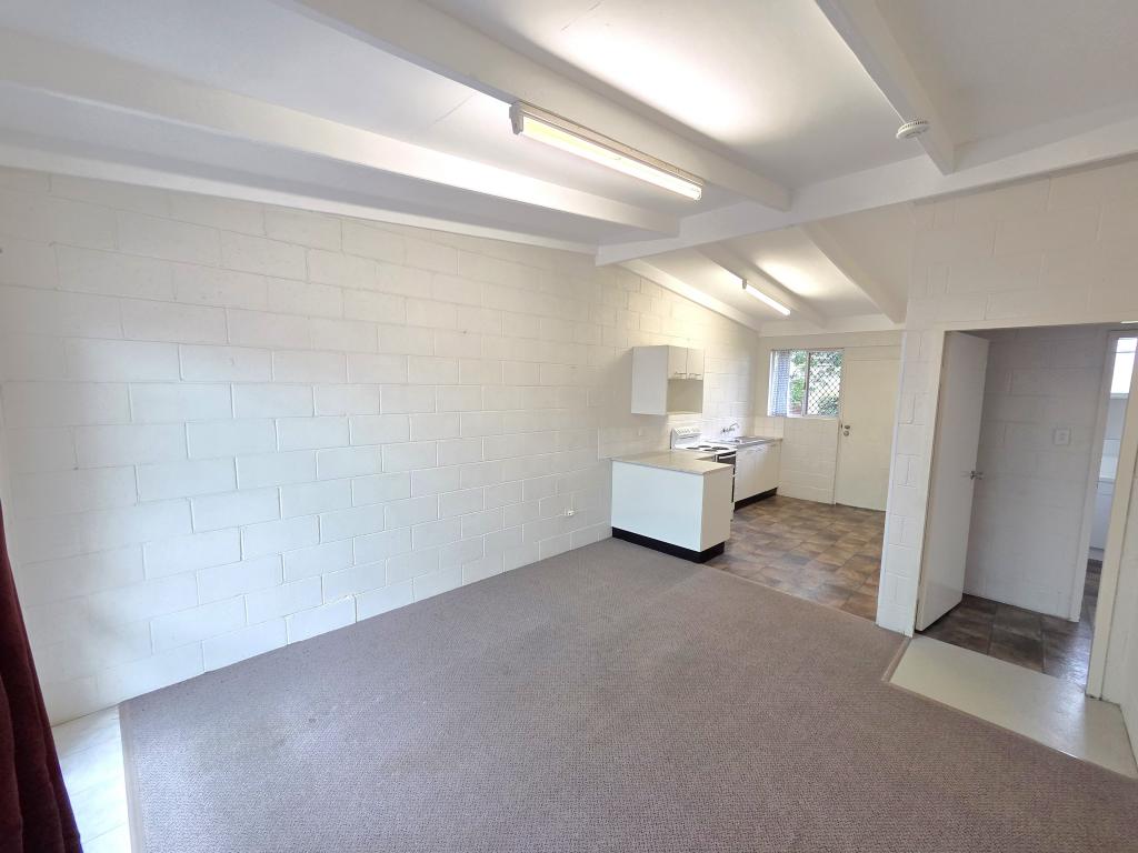 1/6 Norman Ave, Maroochydore, QLD 4558