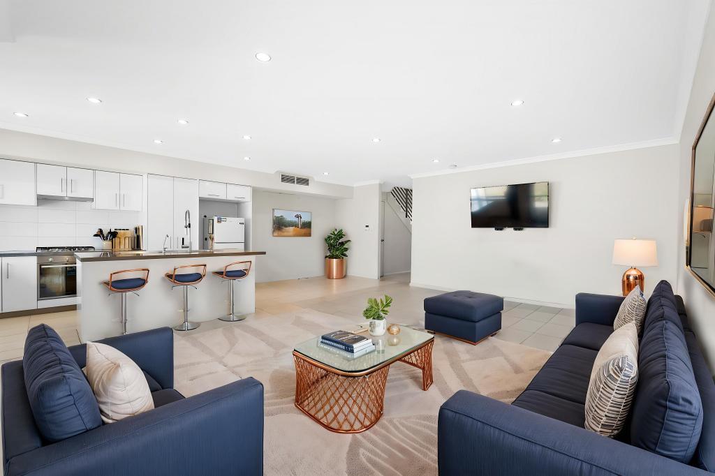 8/39 Edinburgh Rd, Forrestfield, WA 6058