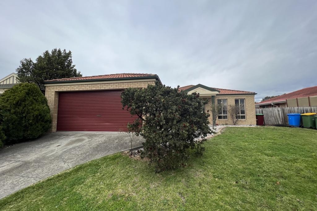 17 Fairhaven Bvd, Cranbourne West, VIC 3977