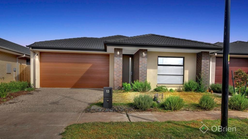 13 COBBLEFIELD ST, AINTREE, VIC 3336