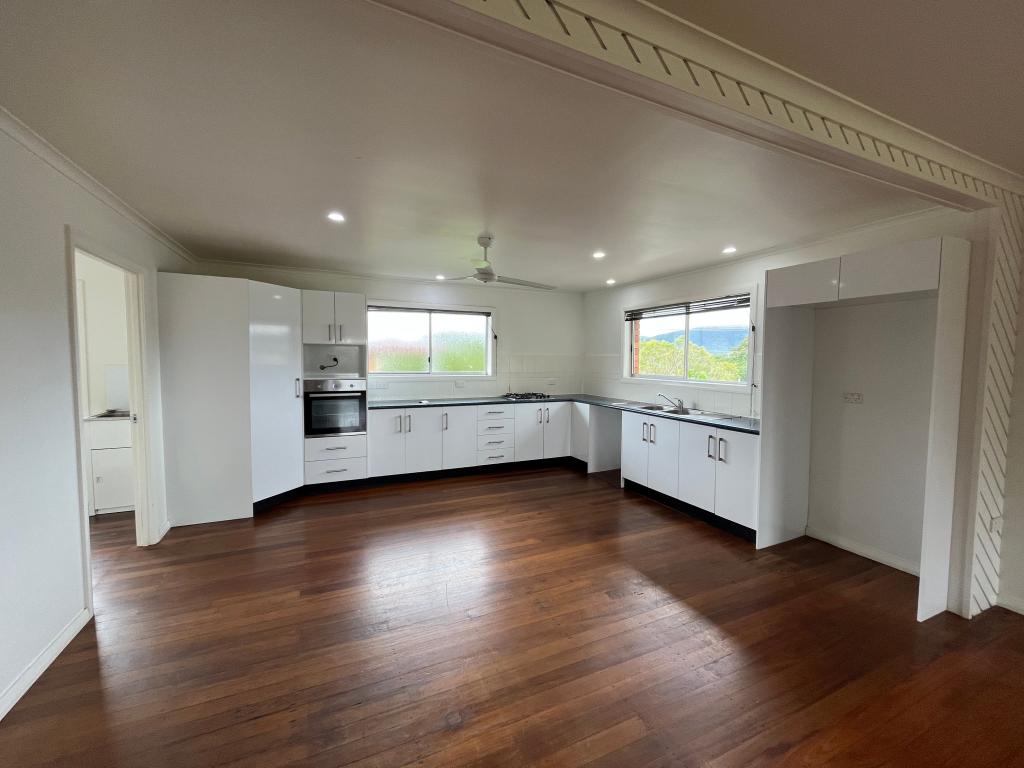 2/2 Armstrong St, Atherton, QLD 4883