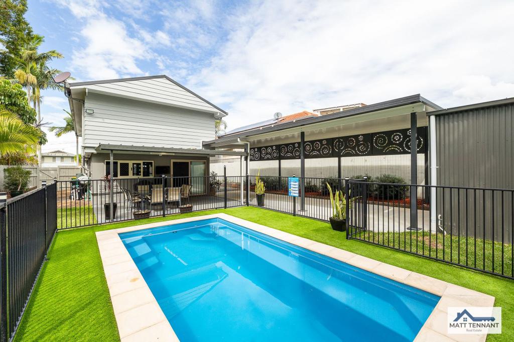 44 Rusbrook St, Redland Bay, QLD 4165