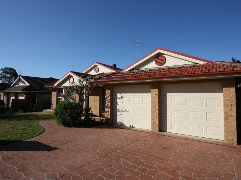 184 Ridgetop Dr, Glenmore Park, NSW 2745
