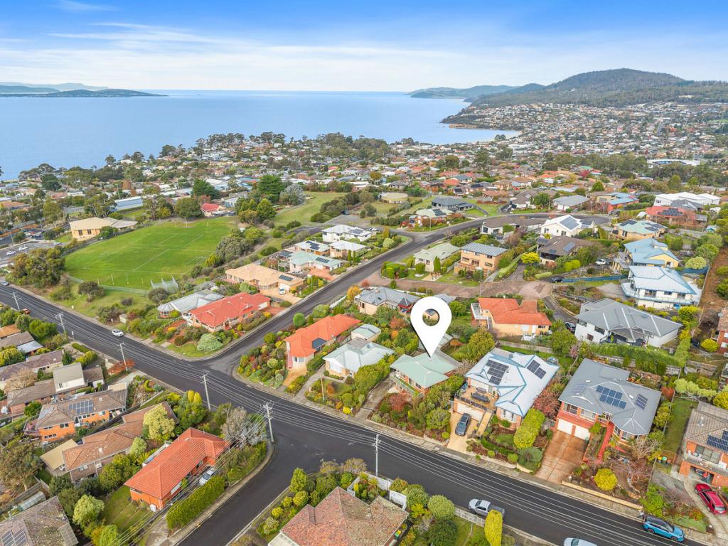 24 Jindabyne Rd, Kingston Beach, TAS 7050