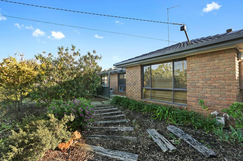 17 Sheeran Cres, Lara, VIC 3212
