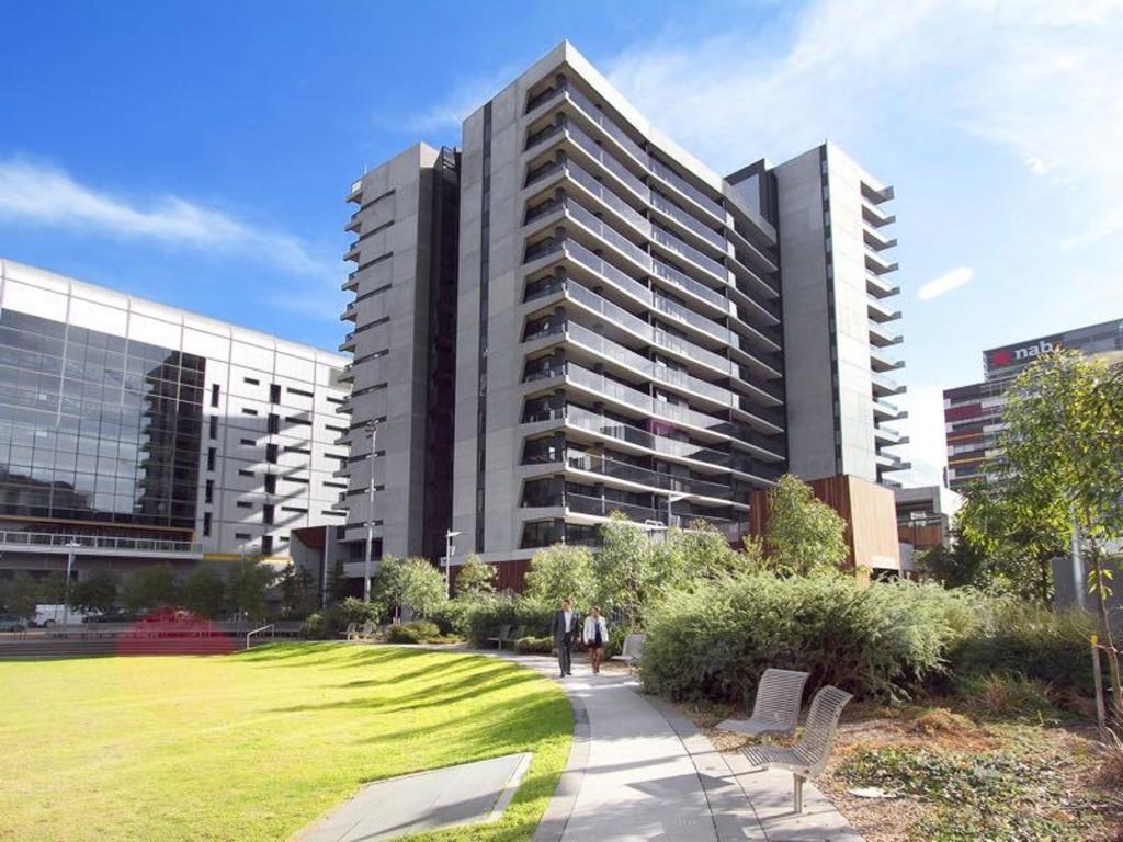 602/815 Bourke St, Docklands, VIC 3008