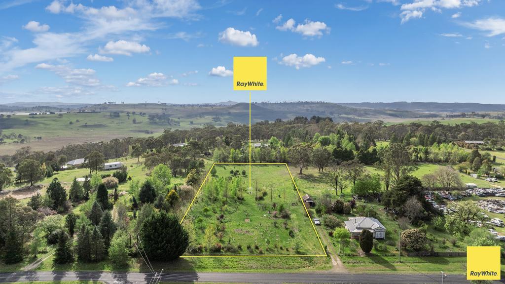 105 HARDINGE ST, SOUTH GUYRA, NSW 2365