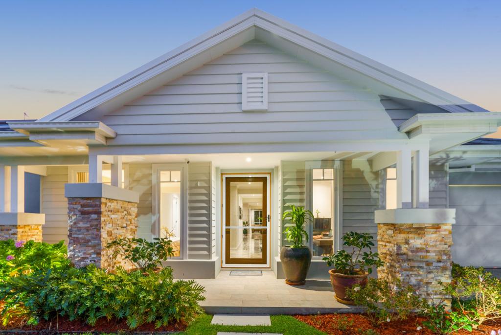 23 Marbella Dr, Benowa, QLD 4217