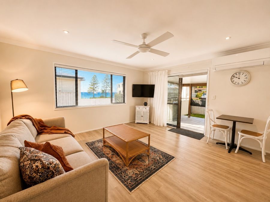 1/5 Teal Ave, Paradise Point, QLD 4216