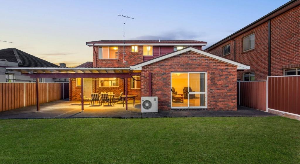 101 Wilbur St, Greenacre, NSW 2190