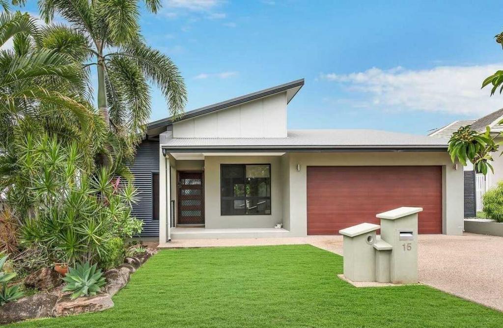 15 Keswick St, Bushland Beach, QLD 4818