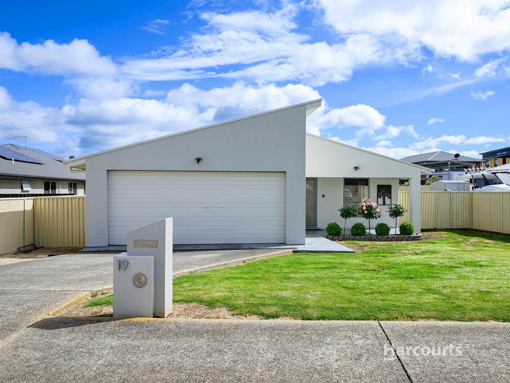 19 Hales St, Penguin, TAS 7316