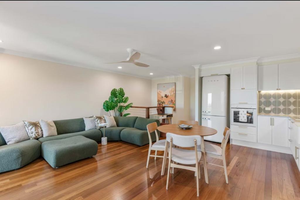 2/69 Southern Cross Pde, Sunrise Beach, QLD 4567