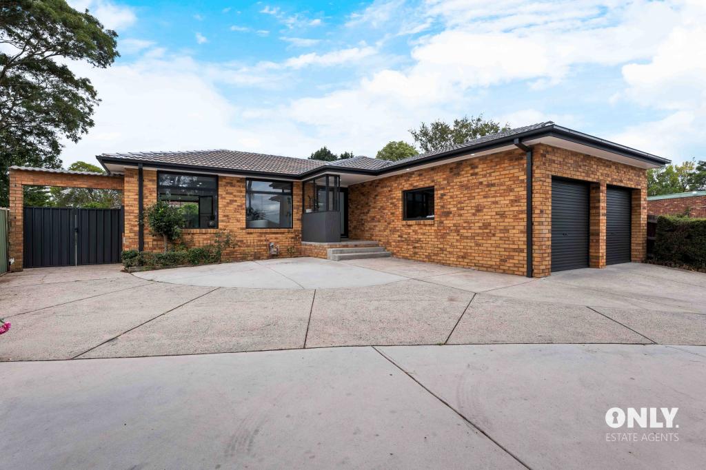 97 GLENEAGLES DR, ENDEAVOUR HILLS, VIC 3802
