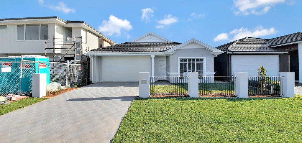57 MCCLYMONT DR, CATHERINE FIELD, NSW 2557