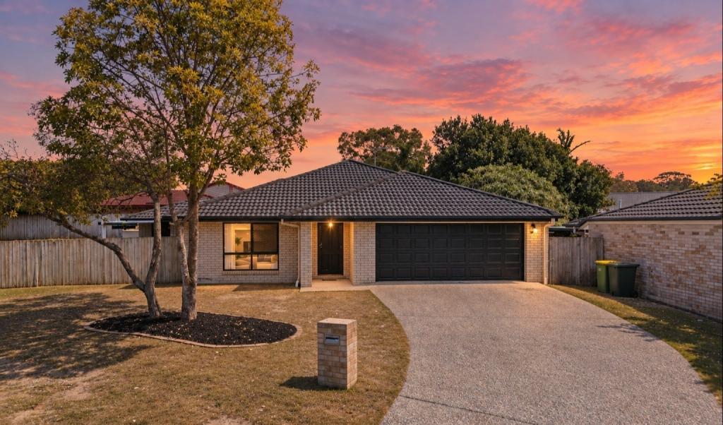 32 ERNESTINE CCT, EAGLEBY, QLD 4207