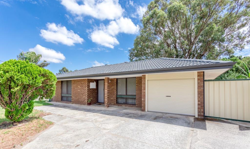 54 Tollington Park Rd, Kelmscott, WA 6111