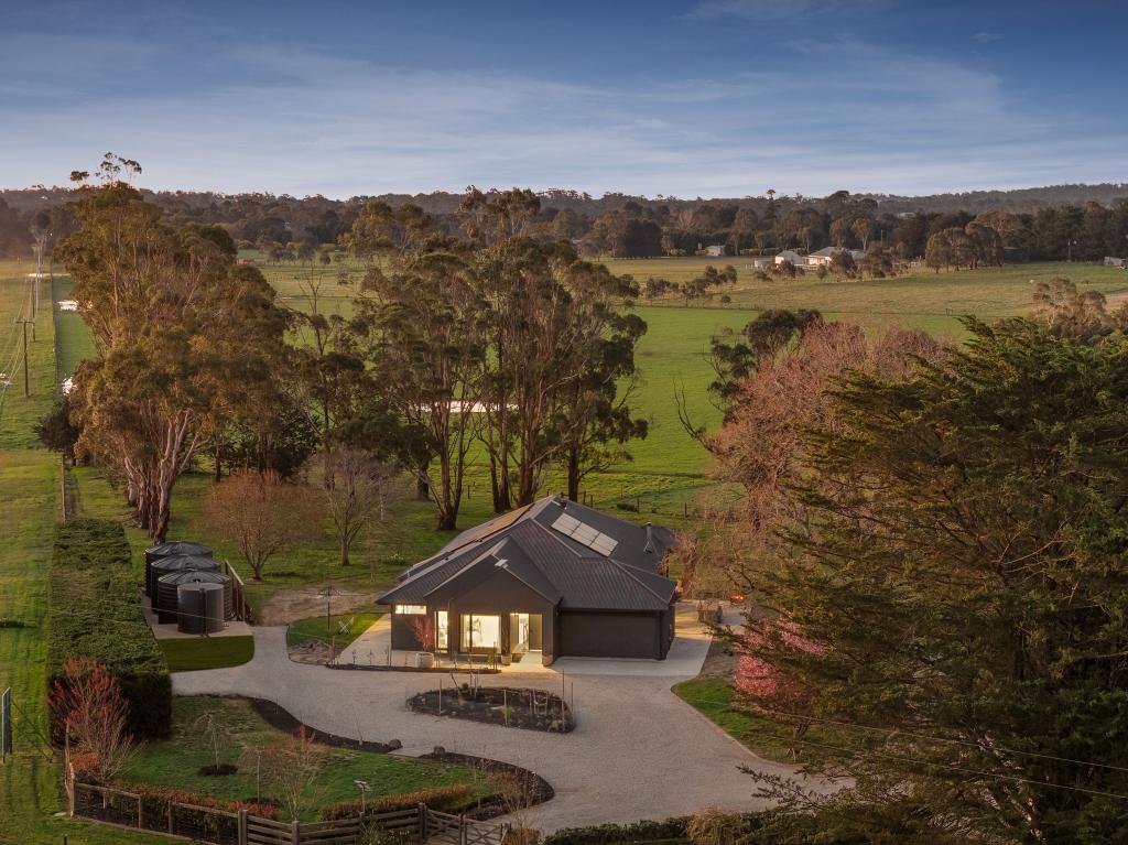 5 Carlsruhe Cemetery Rd, Carlsruhe, VIC 3442