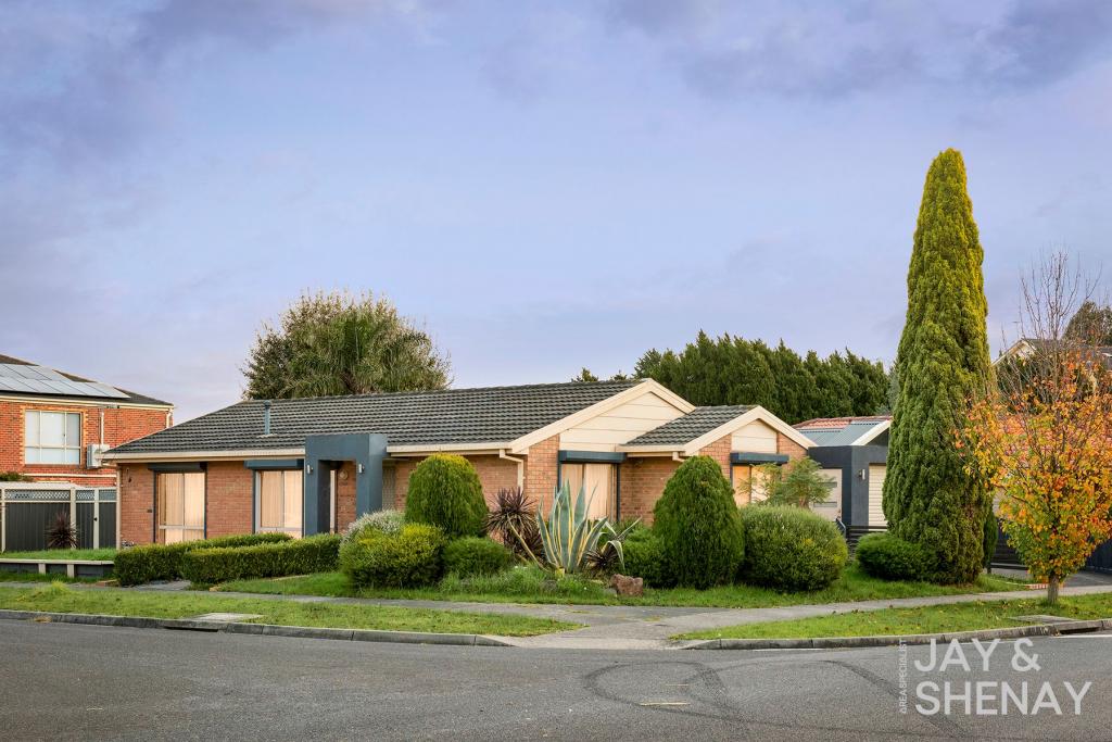 58 David Collins Dr, Endeavour Hills, VIC 3802