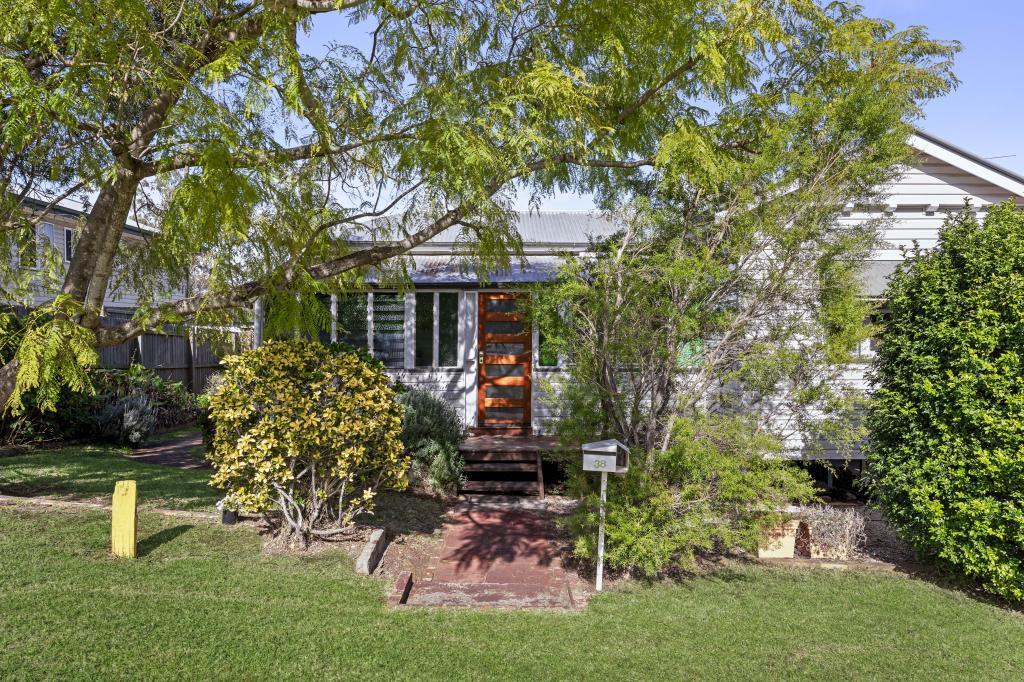38 Ladner St, Drayton, QLD 4350