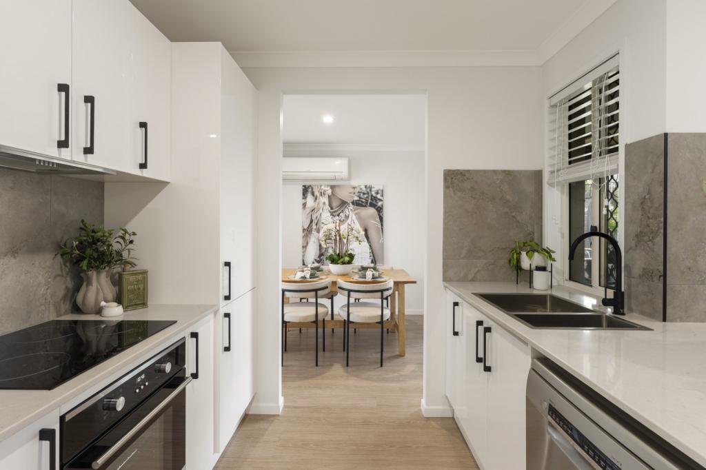 18 Penina Cct, Cornubia, QLD 4130