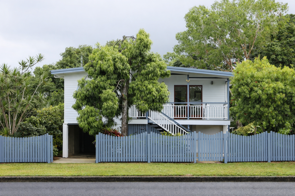 43 Hillview Cres, Whitfield, QLD 4870