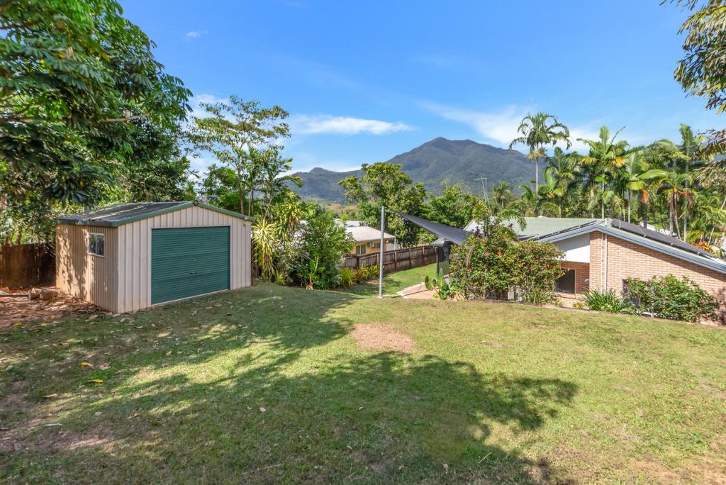 242 Robert Rd, Bentley Park, QLD 4869