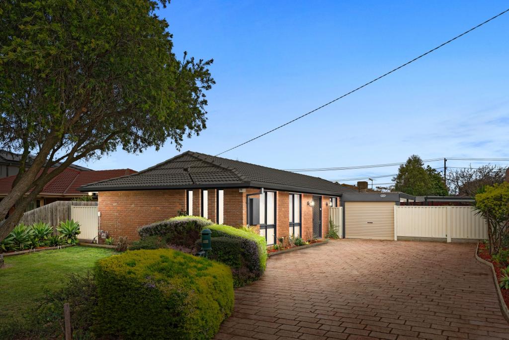 11 Dennison Ave, Hoppers Crossing, VIC 3029