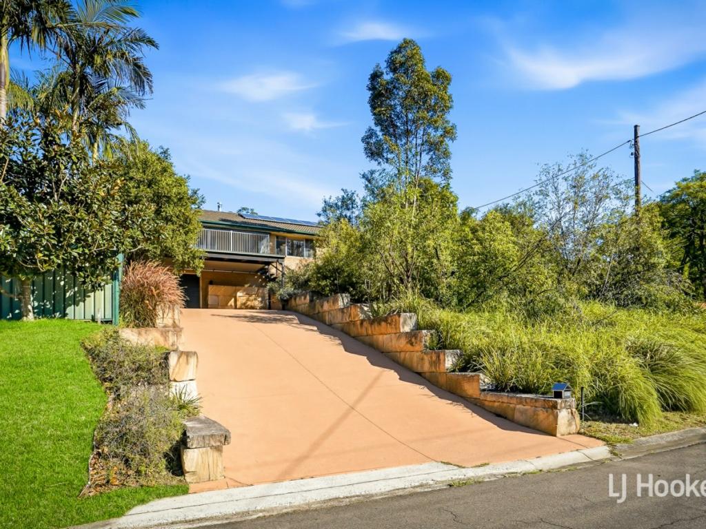 17 STRATHDON RD, EMU HEIGHTS, NSW 2750